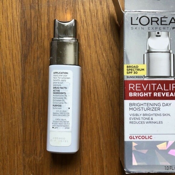 L'Oreal Paris Revitalift Bright Reveal S - Picture 6 of 7
